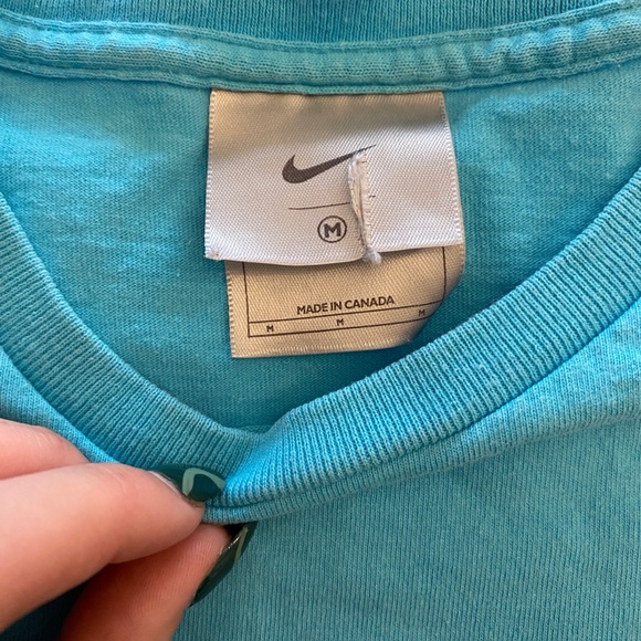 Nike tee - Picture 2 of 3